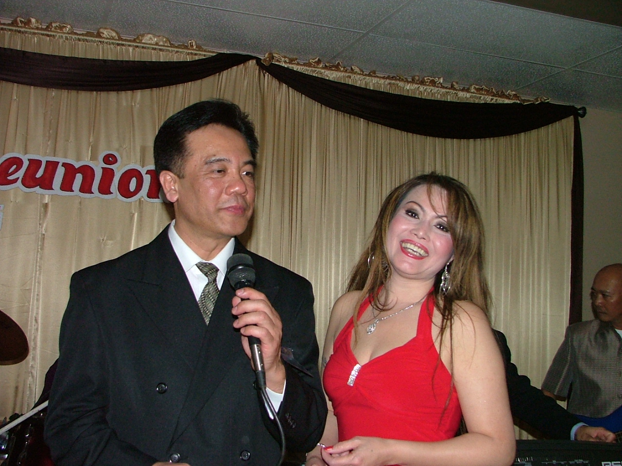 dethusaphiladelphia111106 1619.jpg